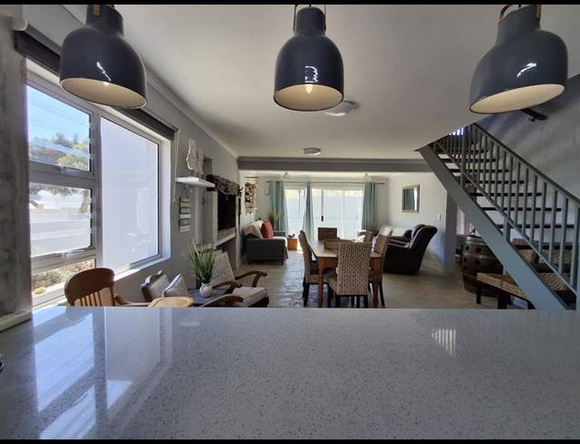 4 BEDROOM PROPERTY TO RENT IN BRITANNIA BAY